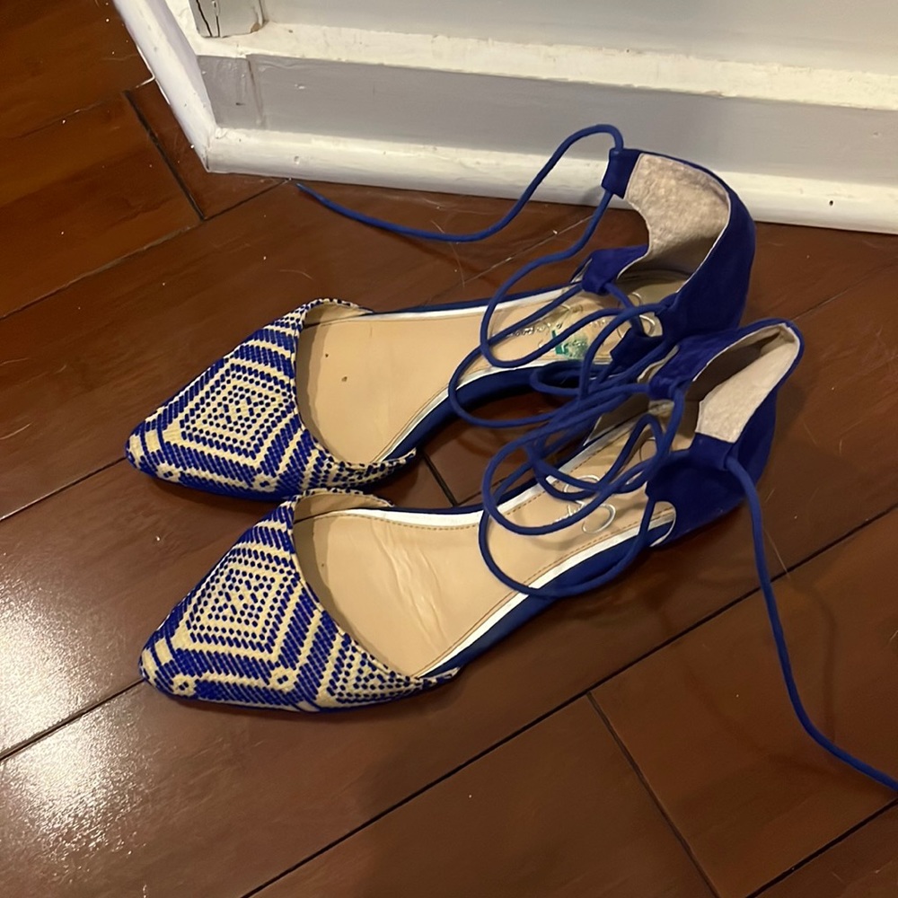 Lace up pointed toe flats